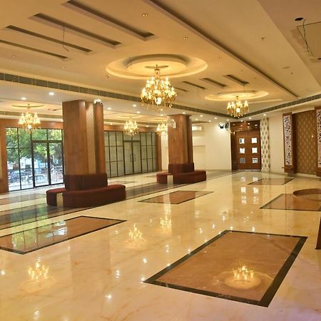 City Square Deoghar Bagian luar foto