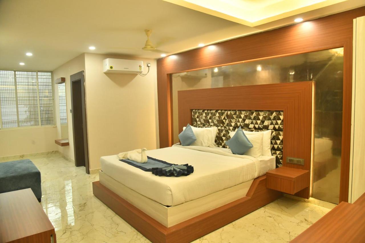City Square Deoghar Bagian luar foto